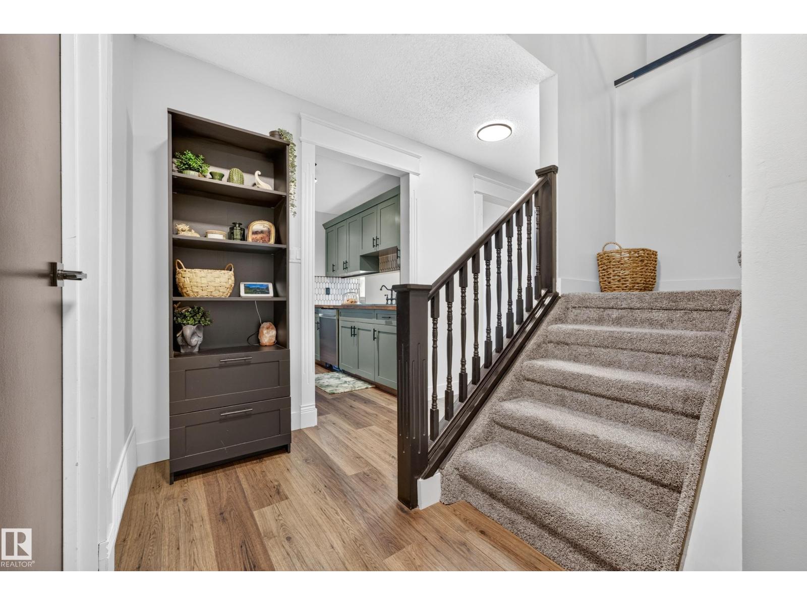 111 LANCASTER TC NW