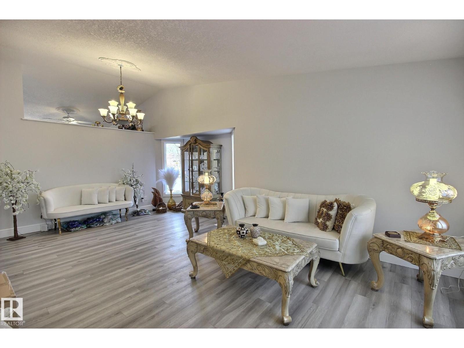 10735 BEAUMARIS RD NW