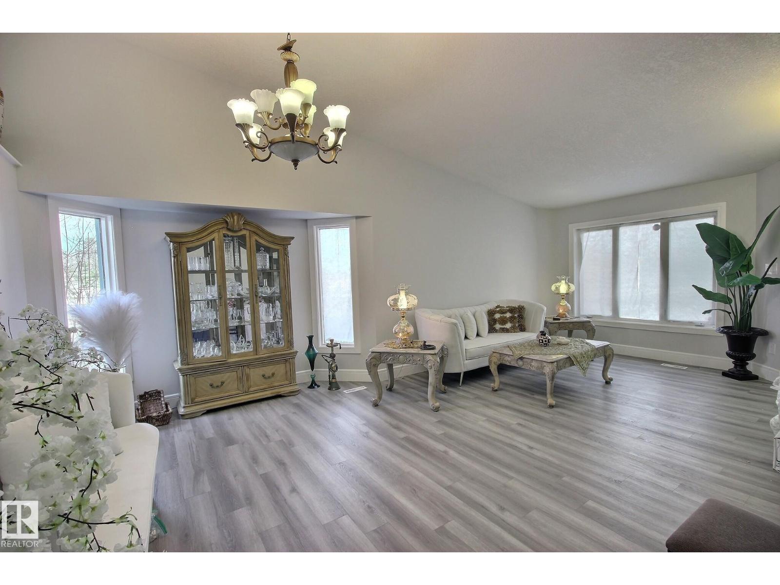 10735 BEAUMARIS RD NW