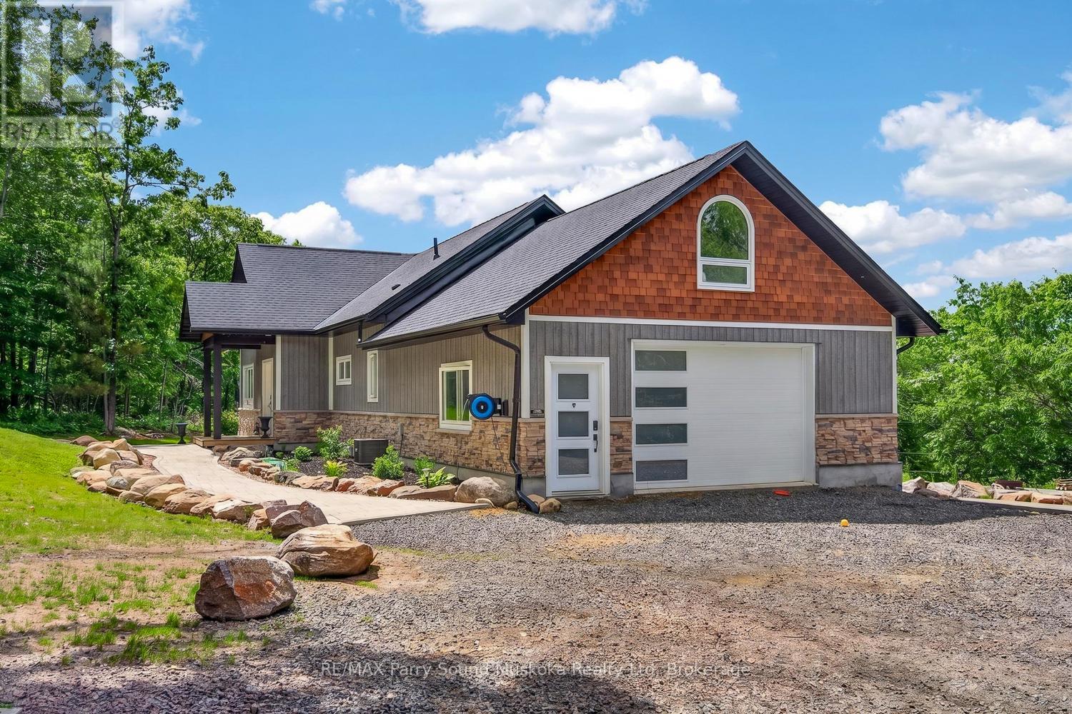800 INVERLOCHY ROAD