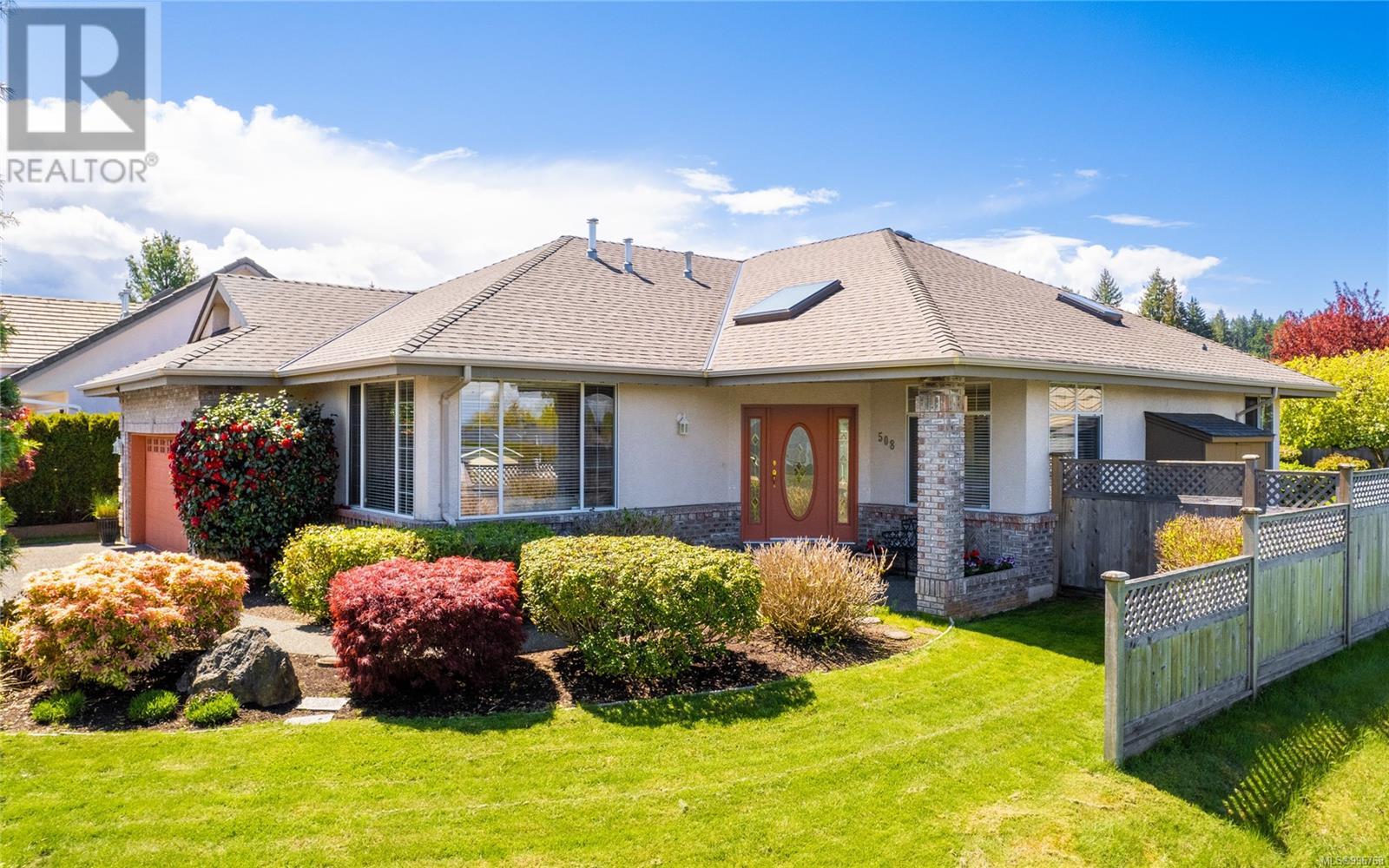 508 Dogleg Close
