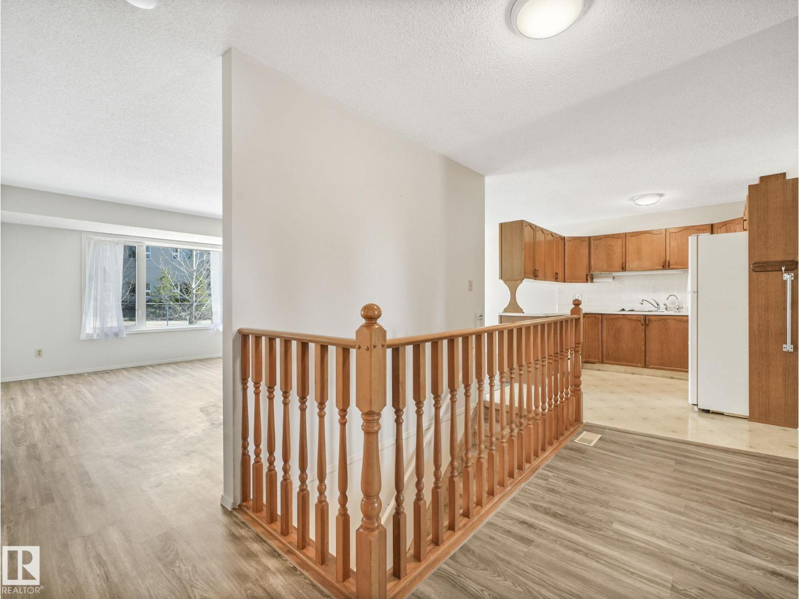 1521 62 ST NW