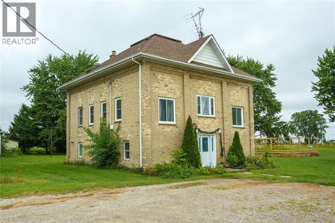 4490 CHURCHILL LINE Plympton-Wyoming ON N0N1T0