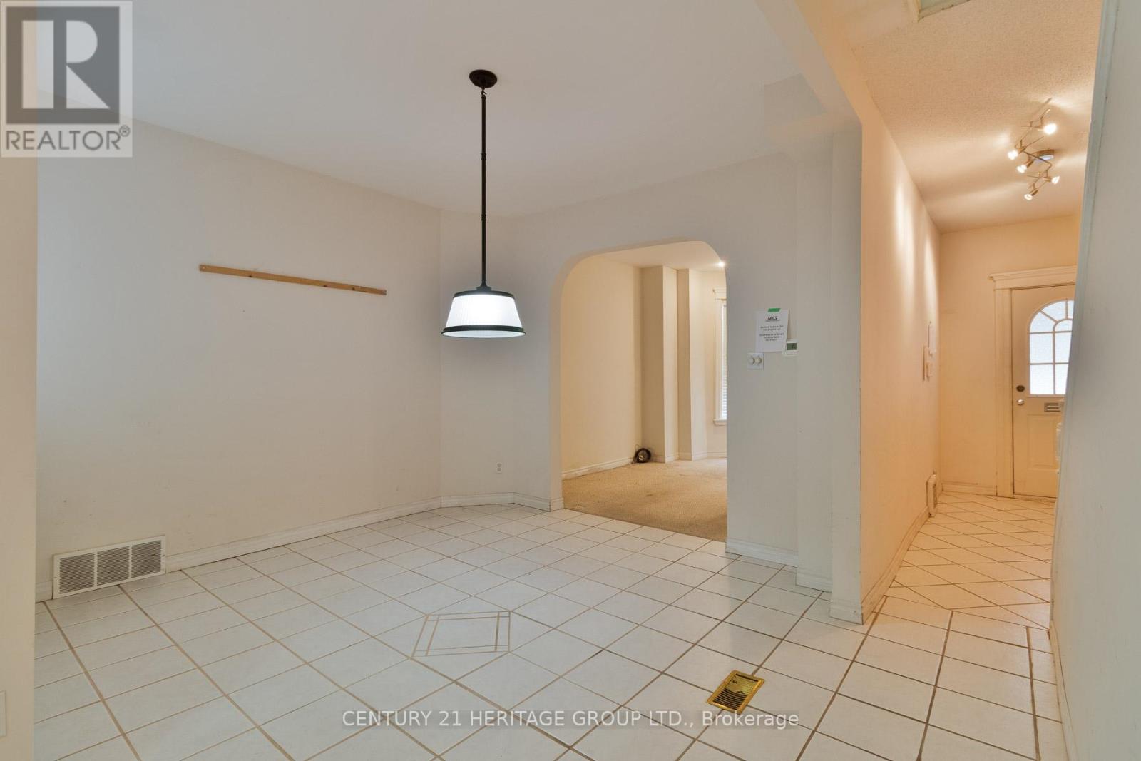27 TISDALE STREET N