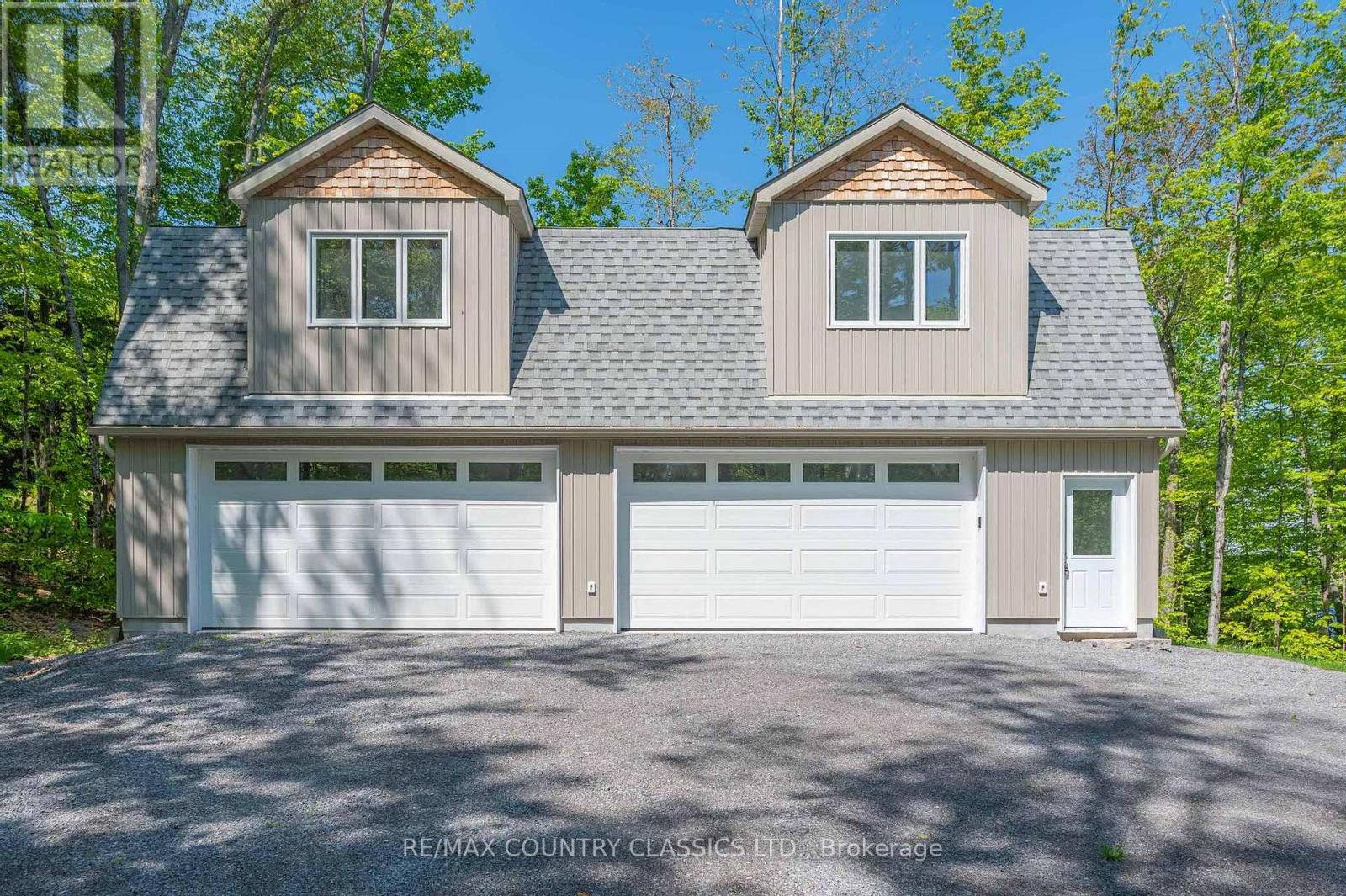 782 STANDISH LANE