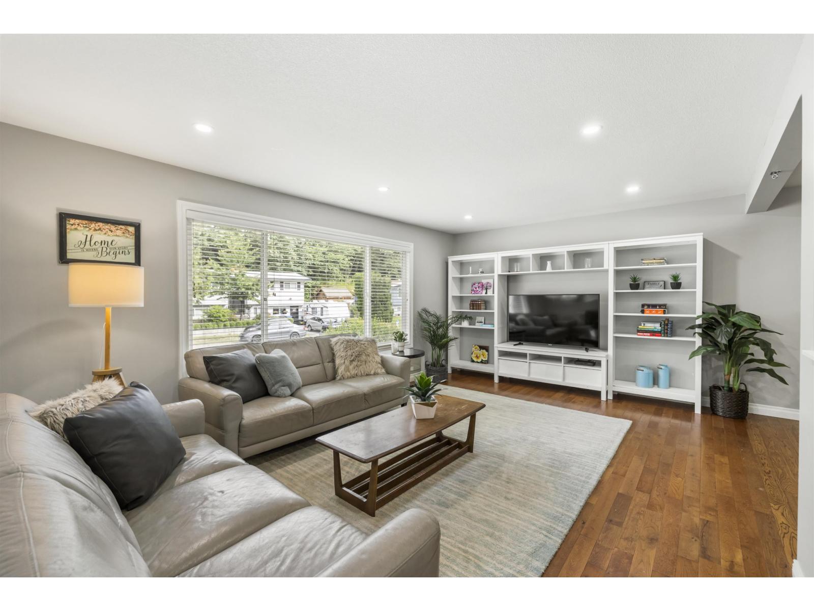 2454 ALADDIN CRESCENT