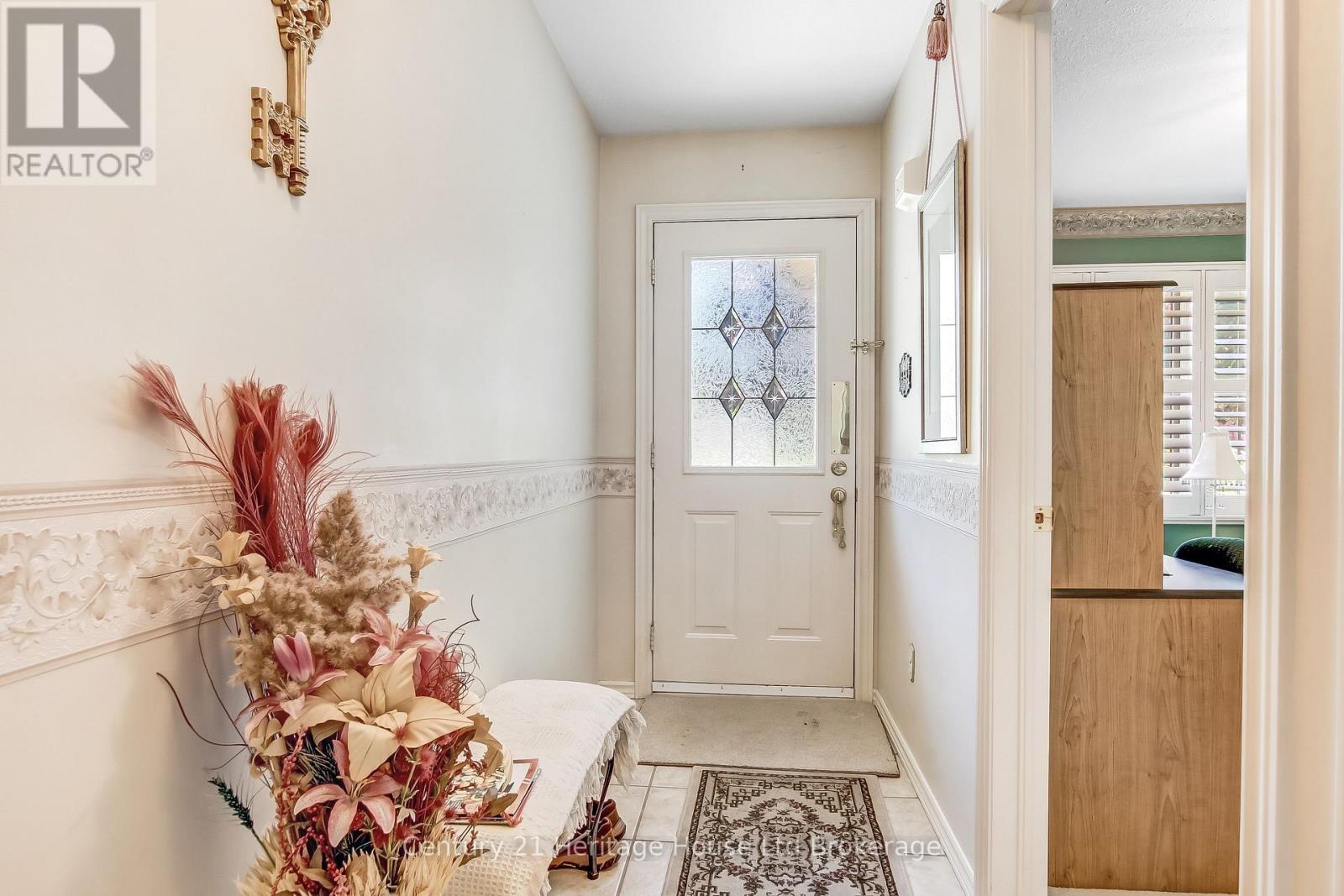 54 - 19 HANLON PLACE