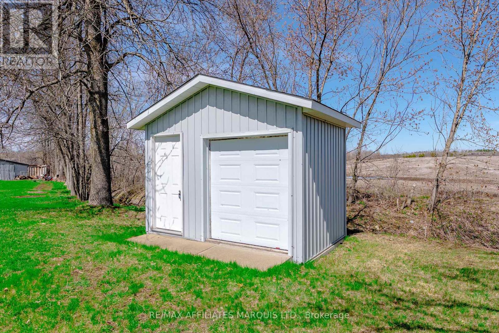 14233 COUNTY RD 18 ROAD