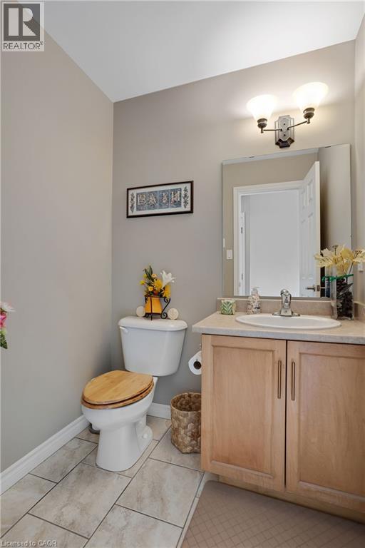 214 SNYDERS Road E Unit# 4