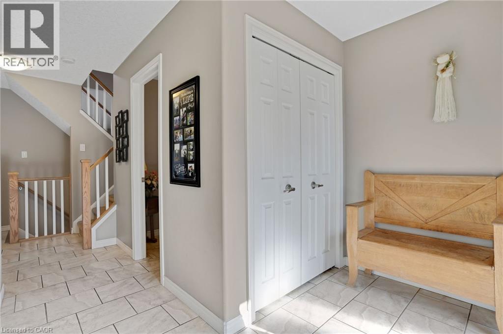 214 SNYDERS Road E Unit# 4