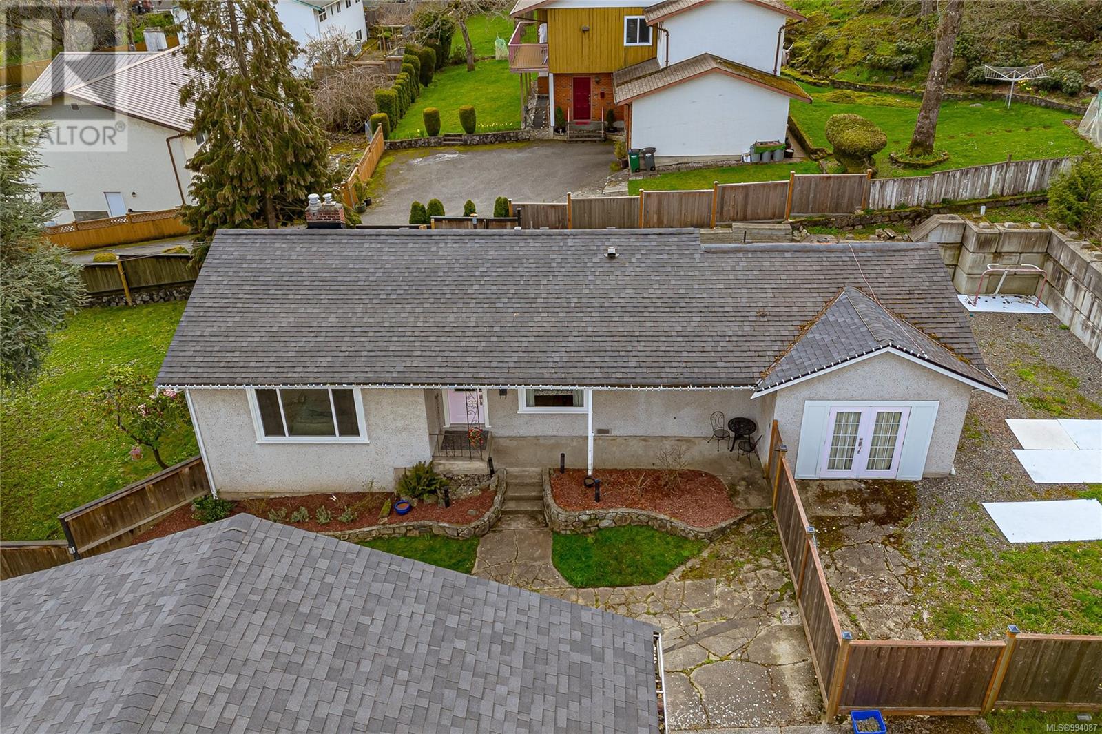 4078 Quadra St