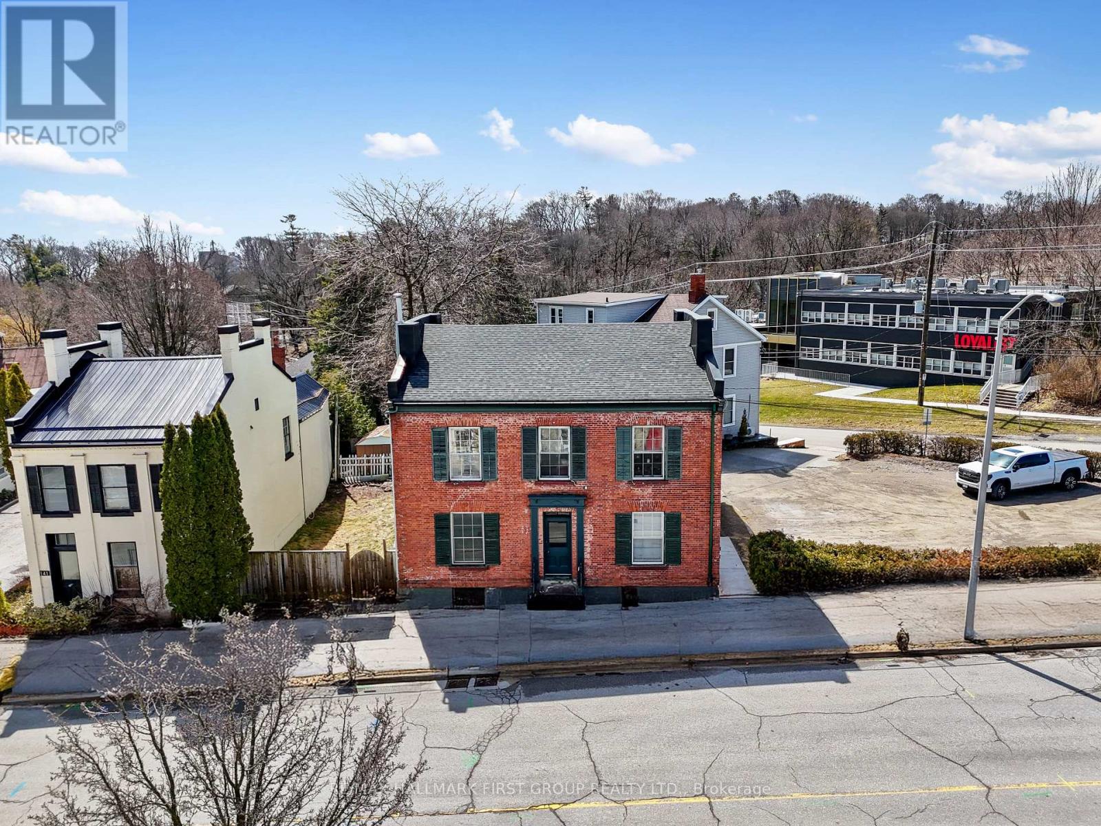 143 WALTON STREET