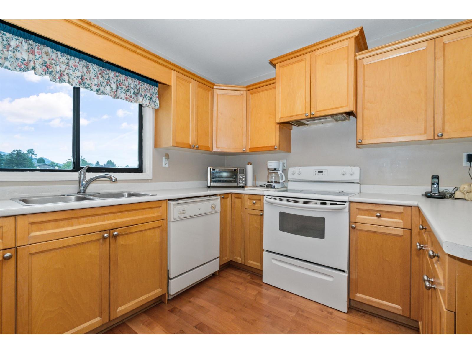 45279 LENORA CRESCENT|Chilliwack Proper West