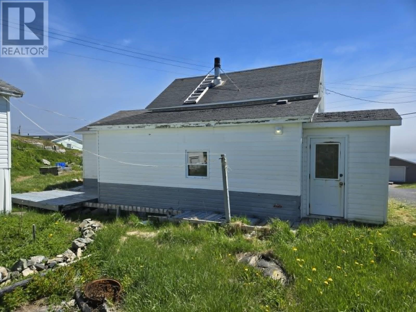 83 Northshore Road