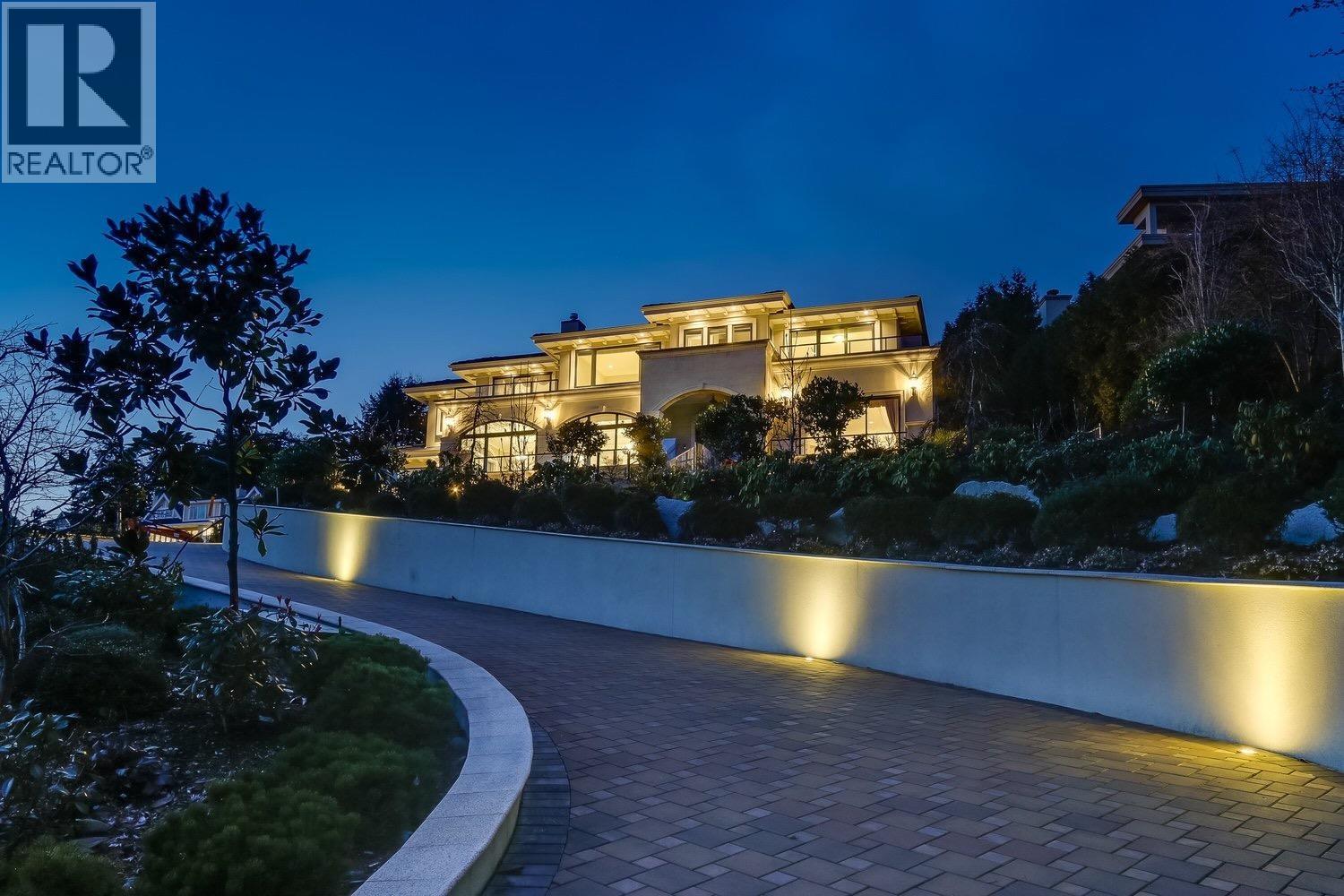 805 KING GEORGES WAY