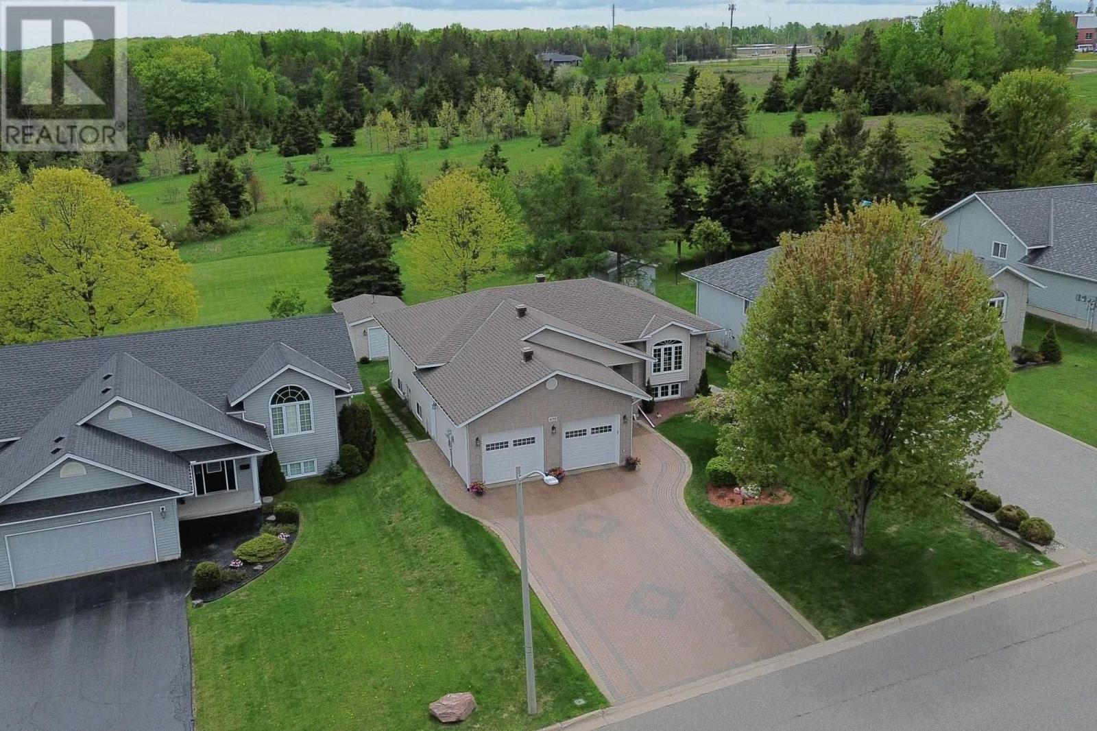 Homes for Sale Sault Ste. Marie 236 Millcreek DR