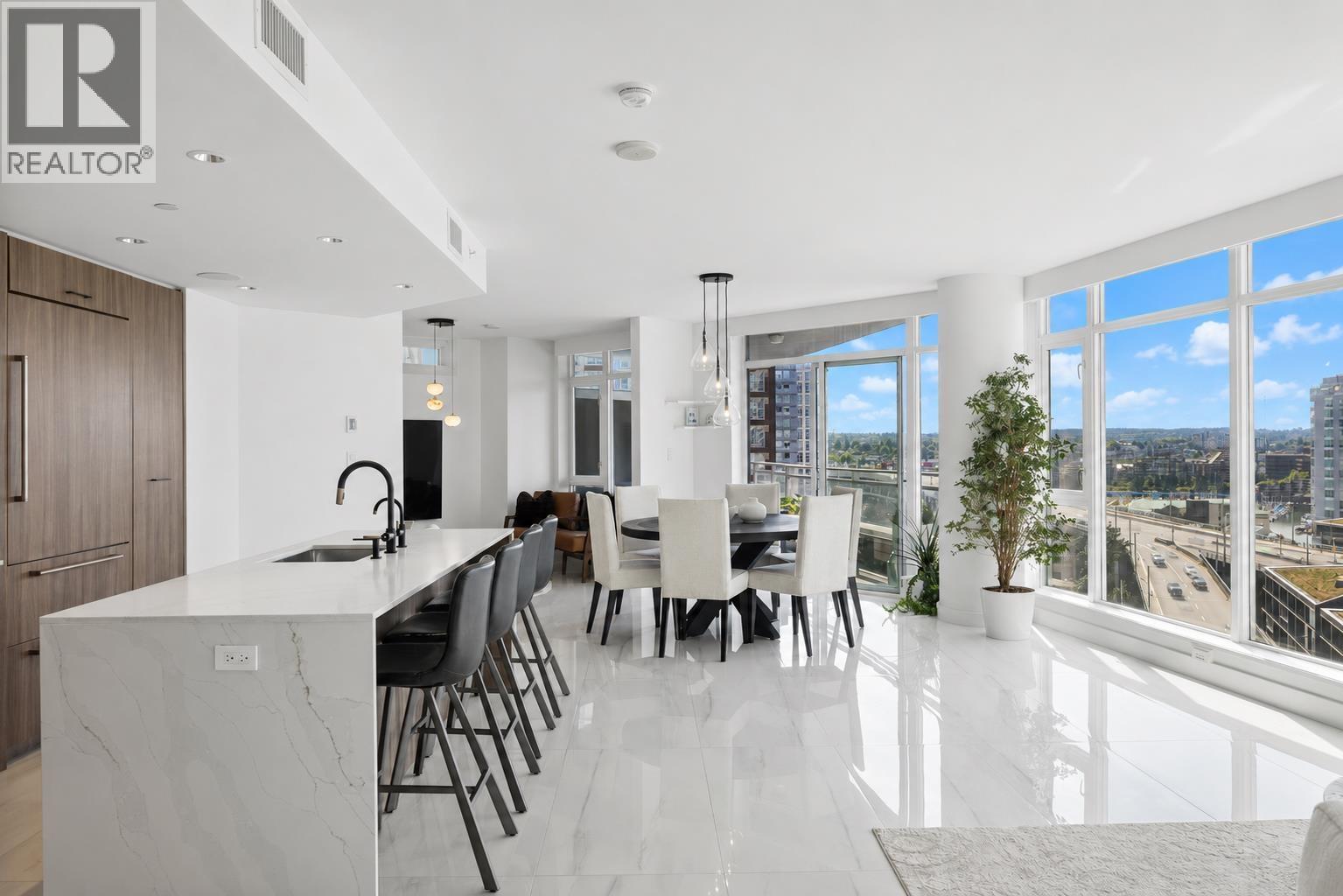 1701 1372 SEYMOUR STREET