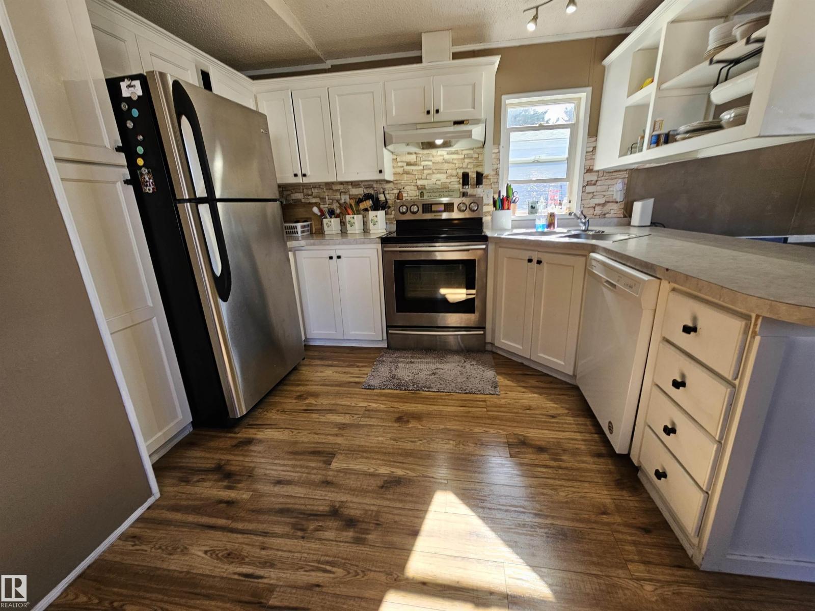 84 305 Calahoo RD NW