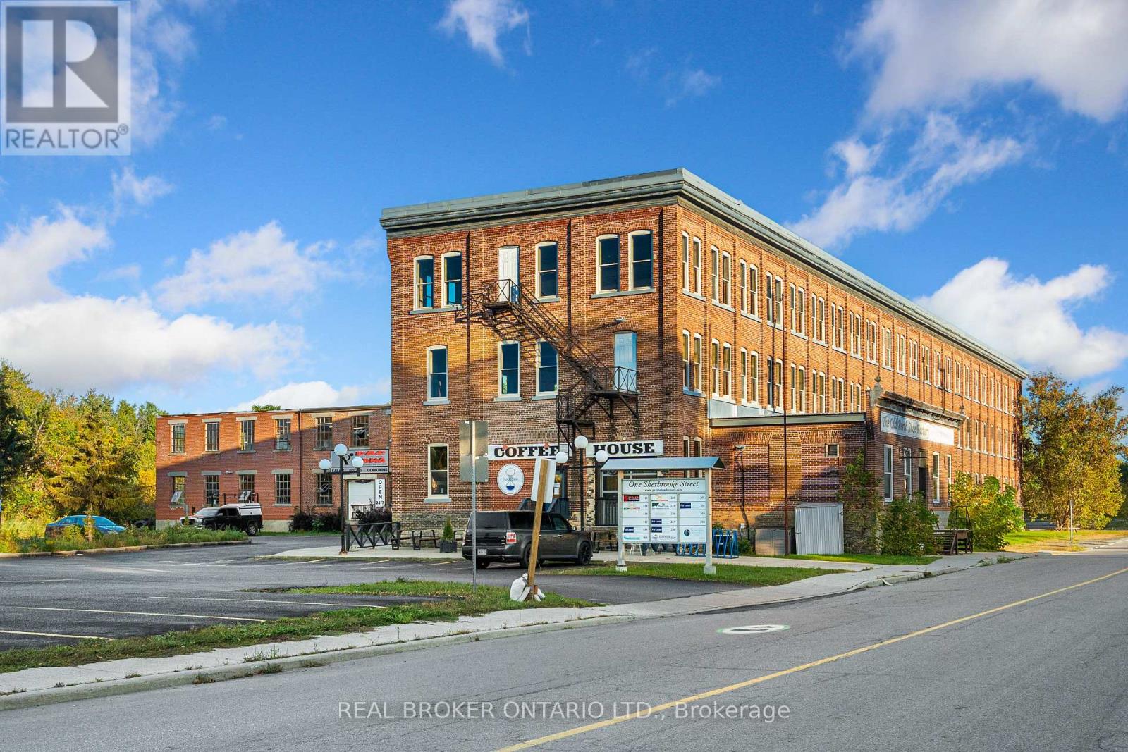 1 SHERBROOKE STREET E