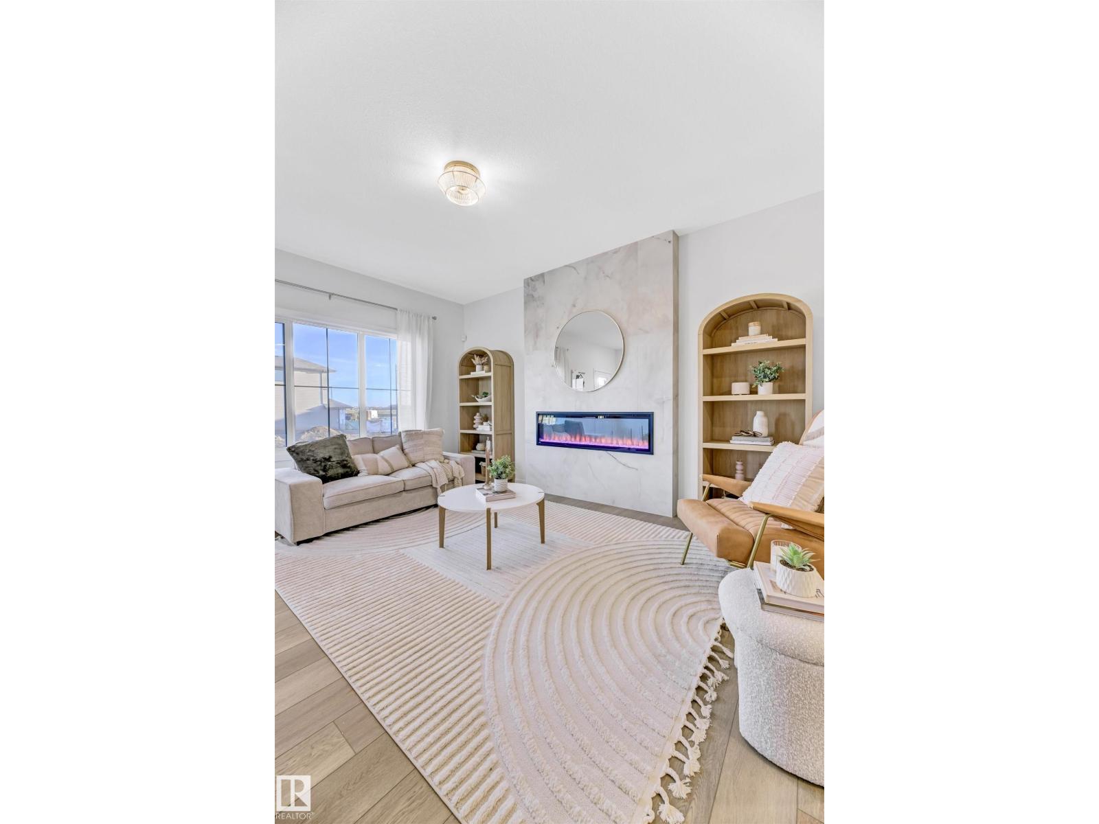 842 Rowan CL SW