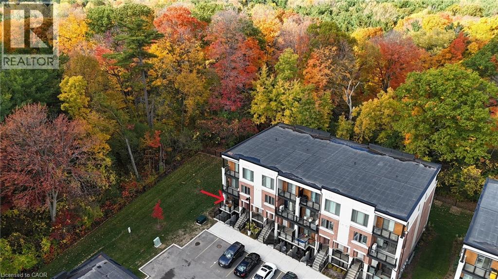 25 ISHERWOOD Avenue Unit# 32