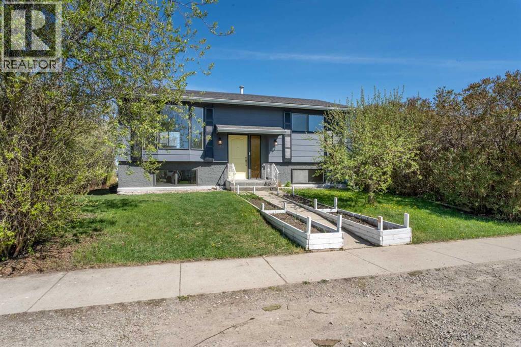 110 Niblock Street