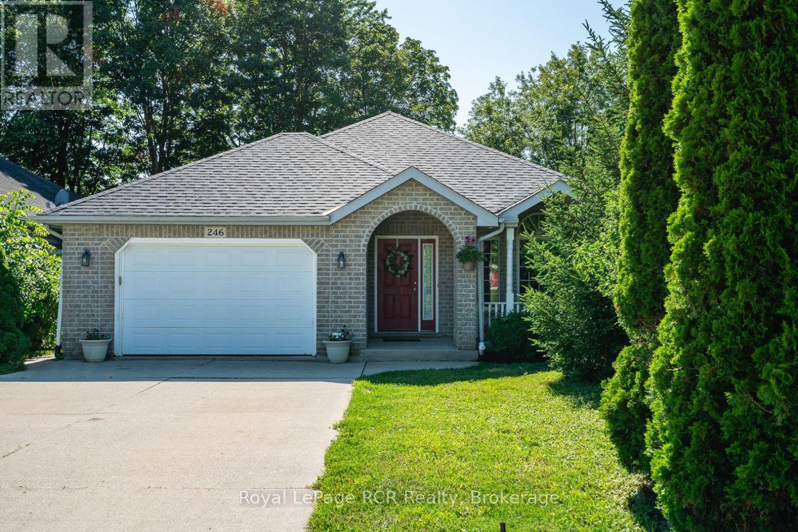 246 16TH AVENUE CRESCENT