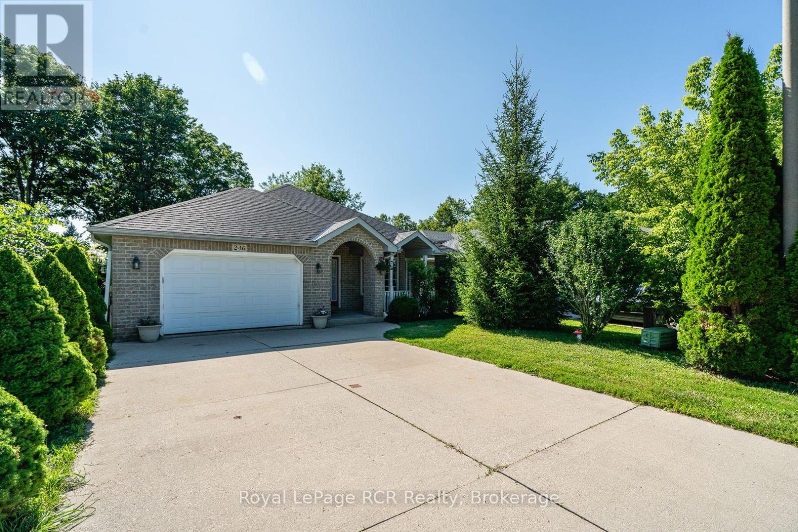 246 16TH AVENUE CRESCENT
