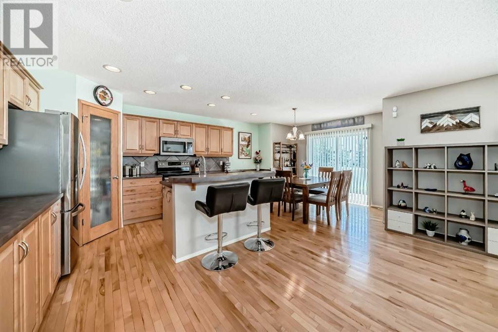 412 Royal Oak Heights NW