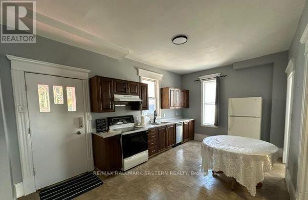 UNIT 1 - 293 DALHOUSIE STREET