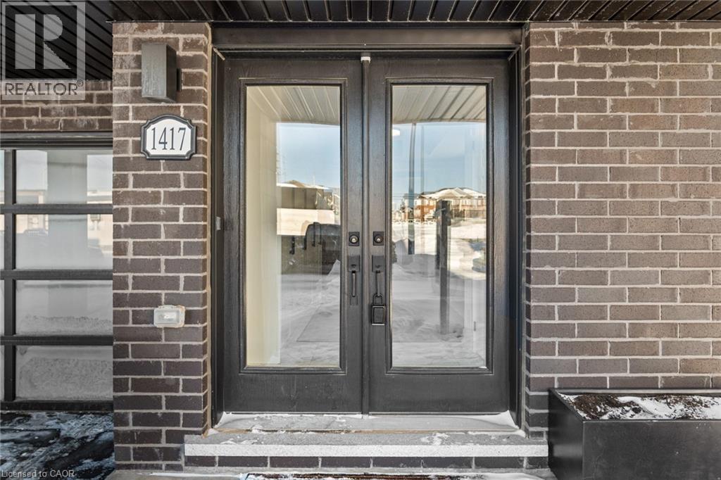 1417 CLARRIAGE Court