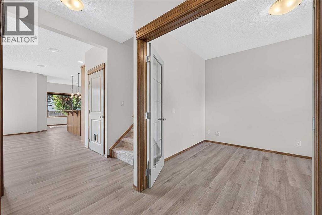 249 Elgin Manor SE