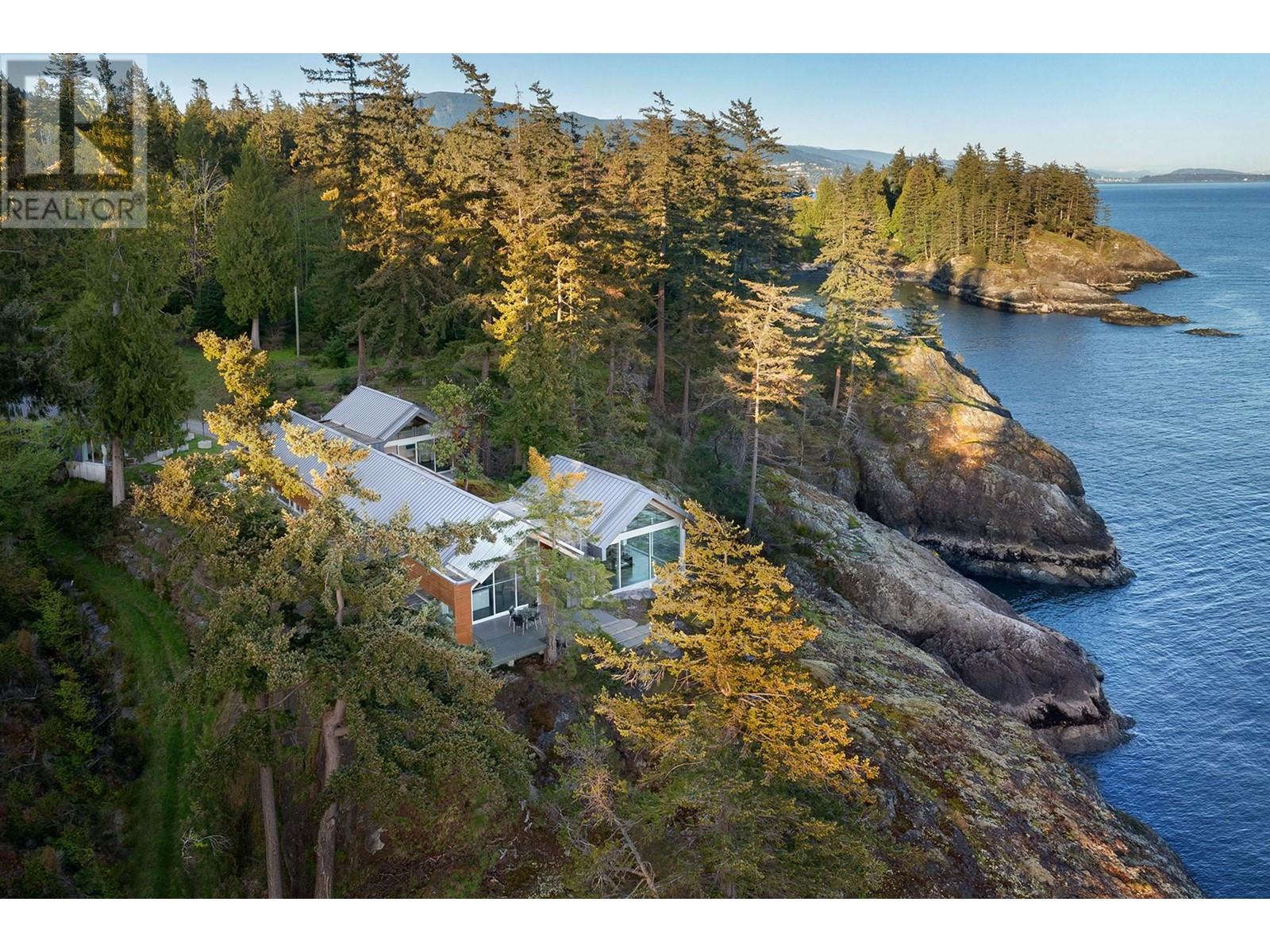 931 OCEAN PARK LANE