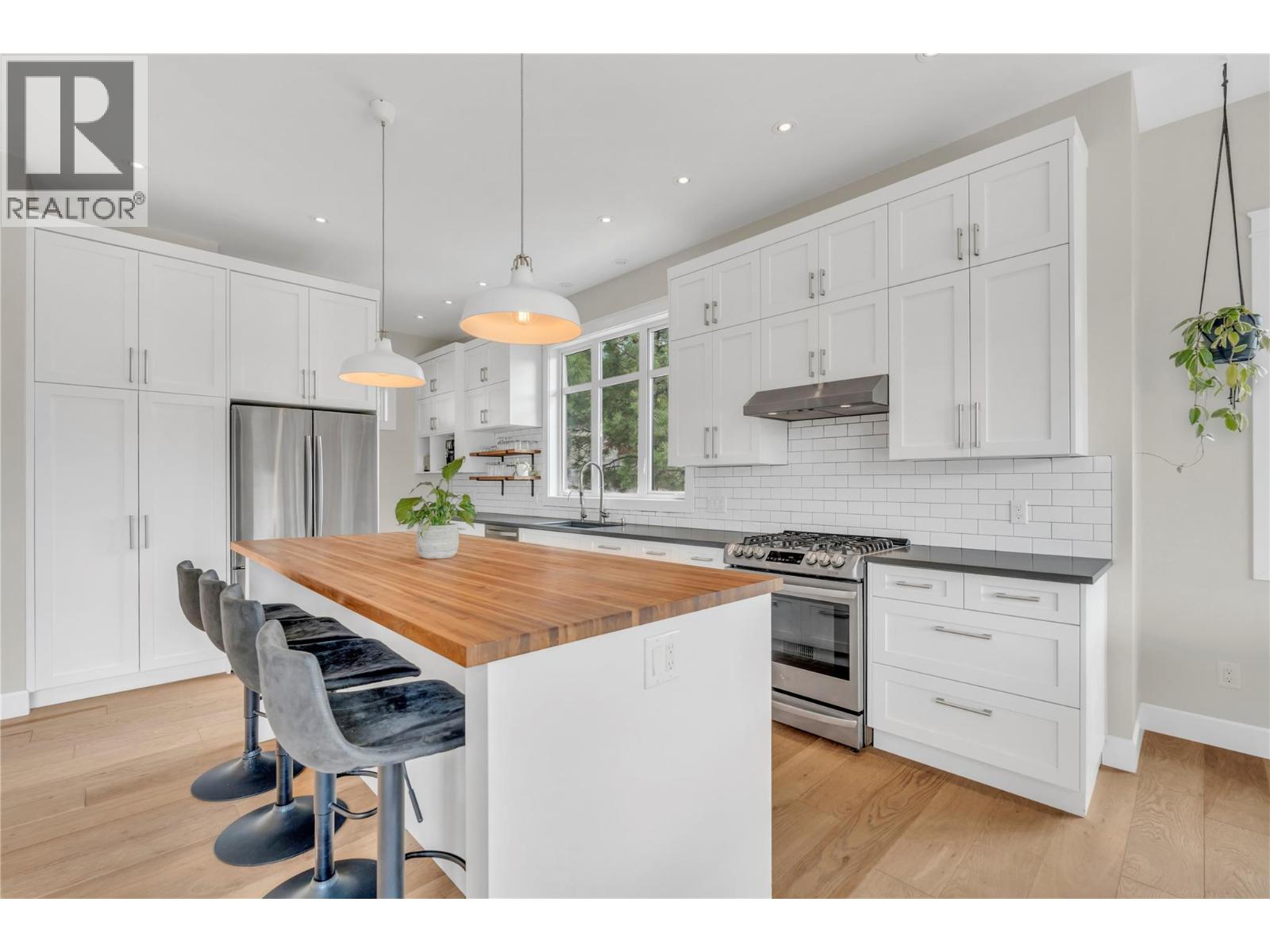 8388 Princeton Summerland Road