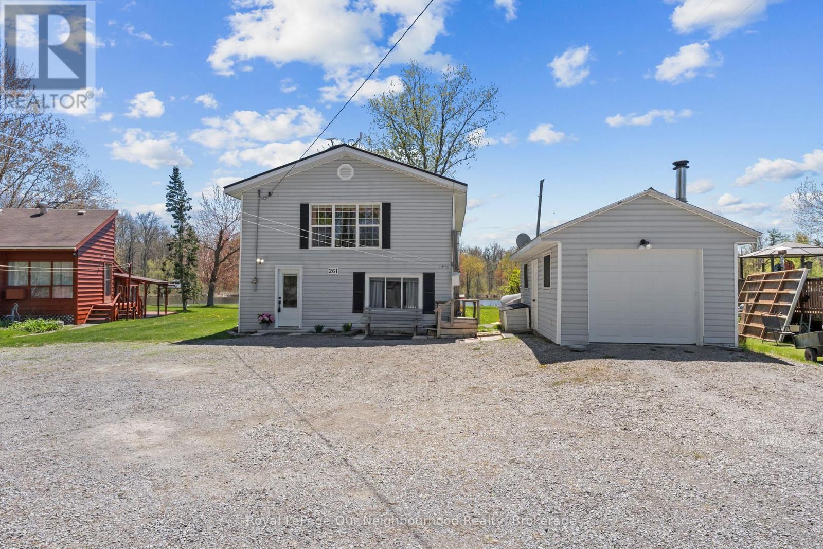261 RIVER ROAD E