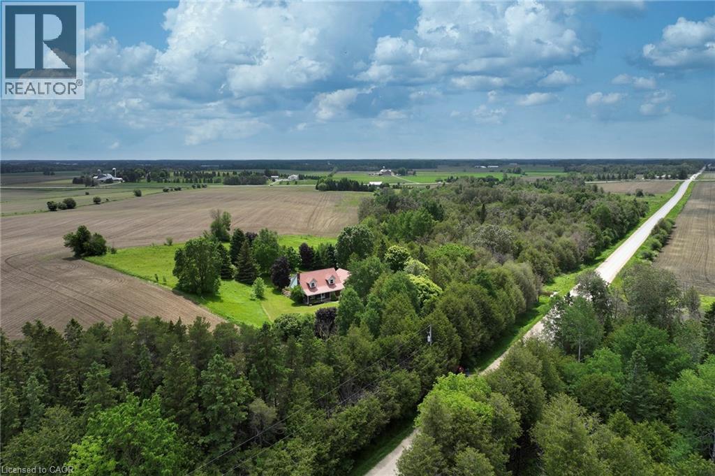 7135 SIDEROAD 3 Sideroad E