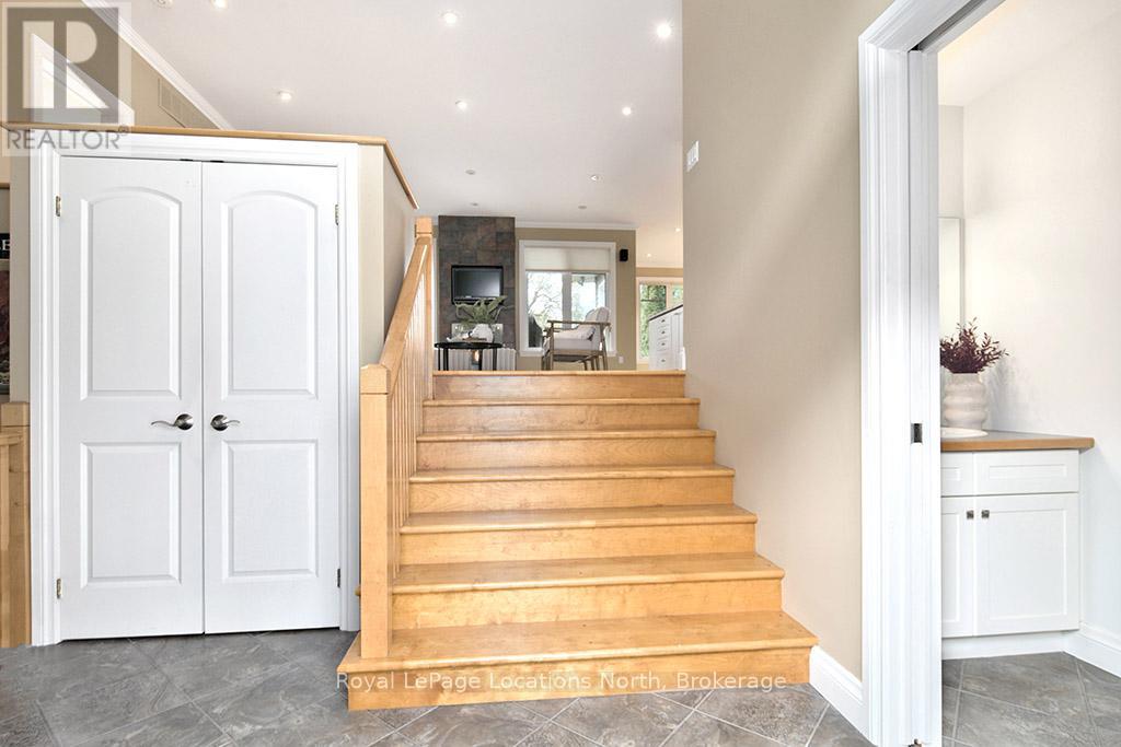 138 RUSSELL STREET W