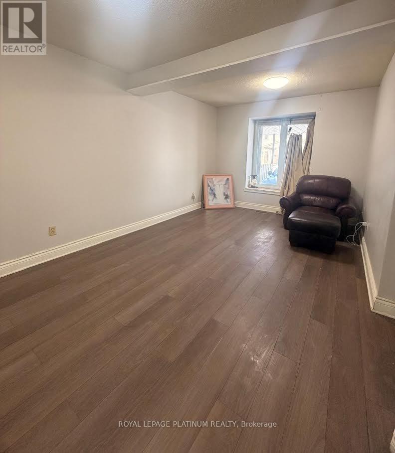 37 - 55 ASHLEY CRESCENT