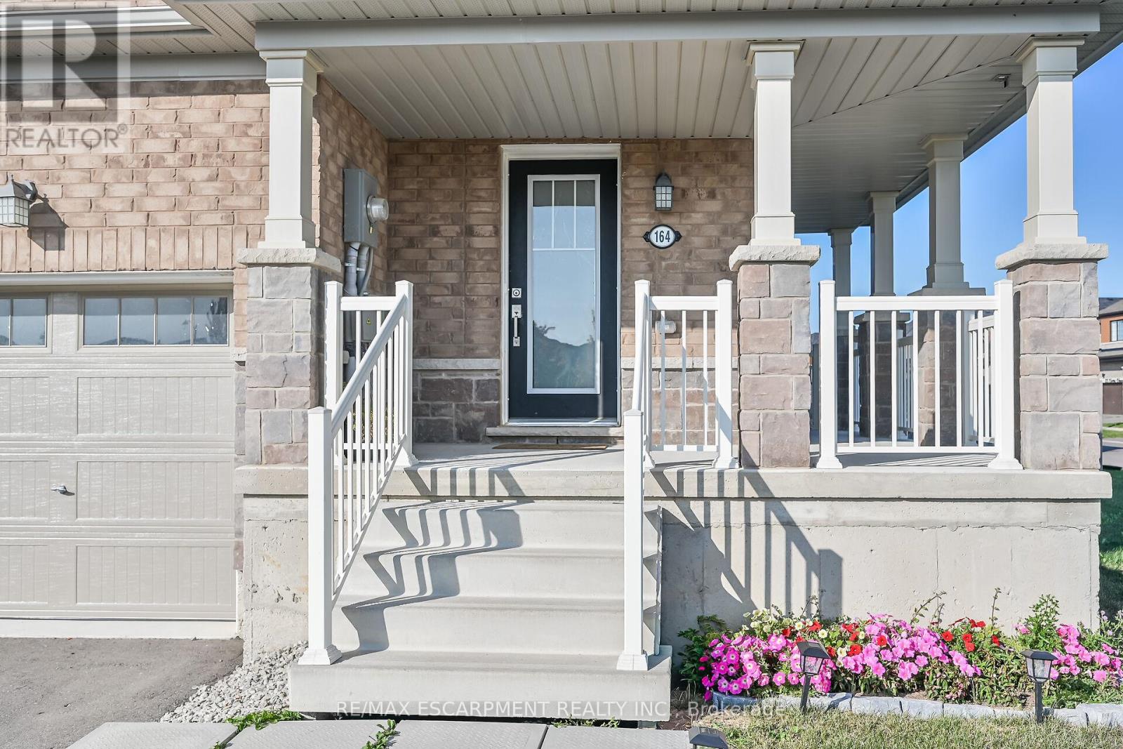 164 MACLACHLAN AVENUE