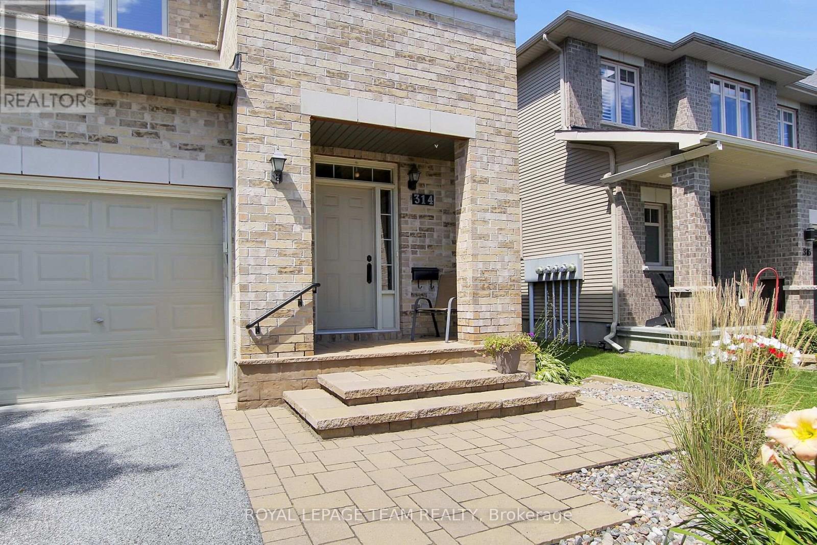 314 BADGELEY AVENUE