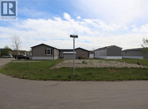 4009 Applewood Road Coaldale AB T1C0C6