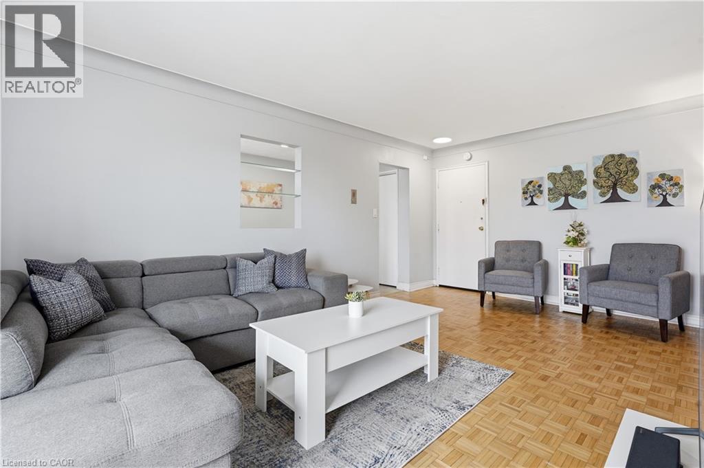 87 ST GEORGE Street Unit# 403