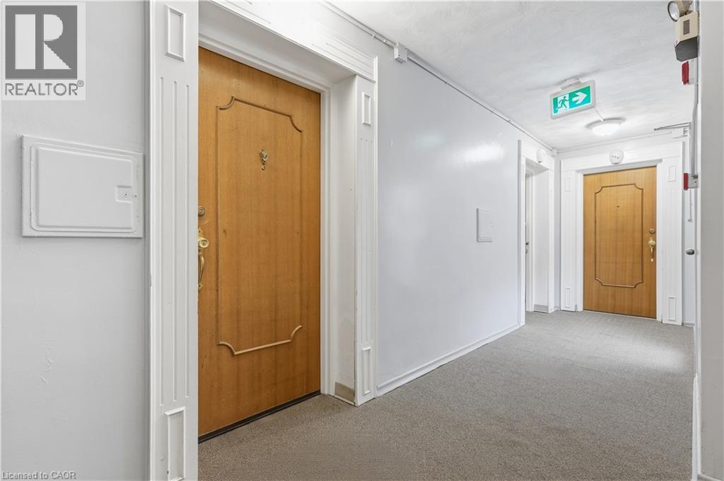 87 ST GEORGE Street Unit# 403
