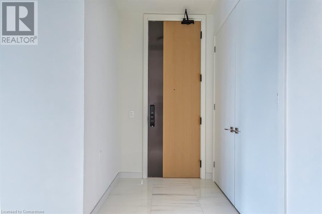 123 MAURICE Drive Unit# 304