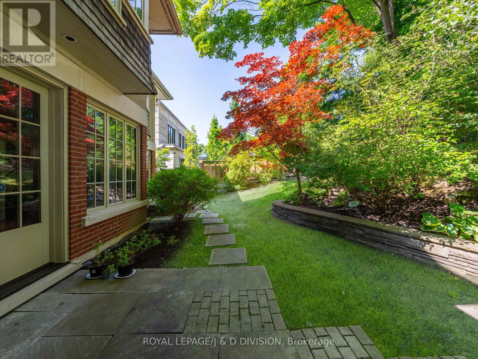 8 GLENALLAN ROAD