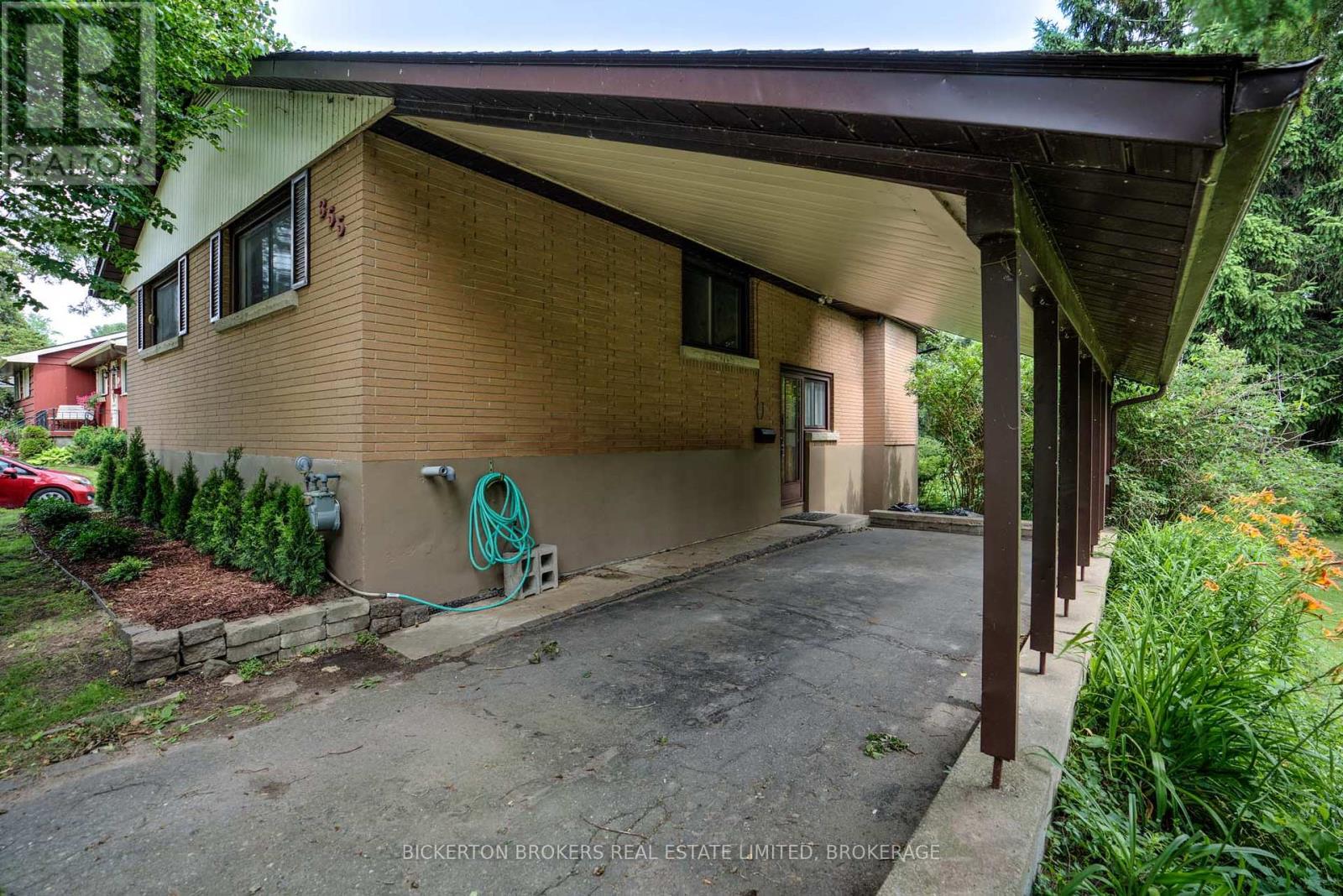 355 ELIZABETH DRIVE
