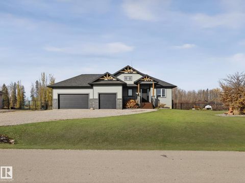 2035 Spring Lake DR Rural Parkland County AB T7Z0G8
