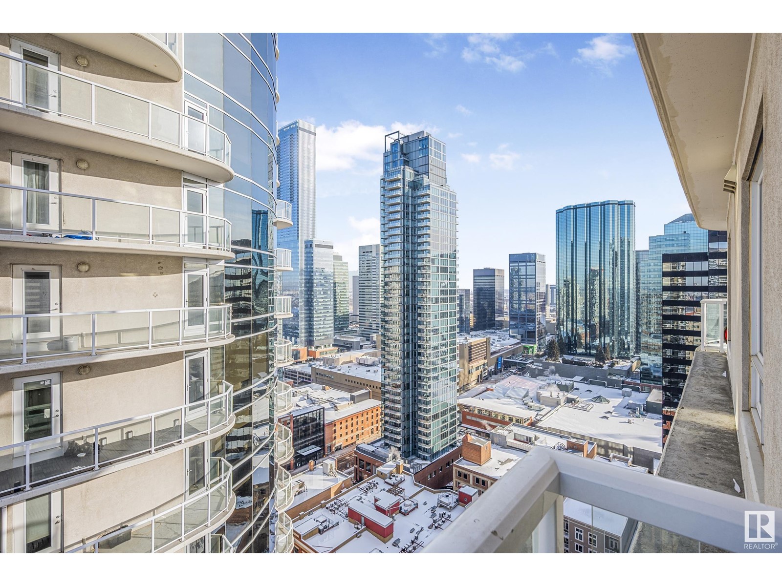 #2601 10136 104 ST NW