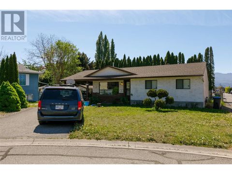 2913 Bouvette Street Kelowna BC V1Y3K5