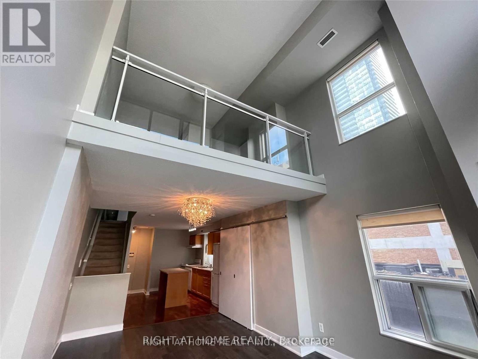 501 - 77 LOMBARD STREET